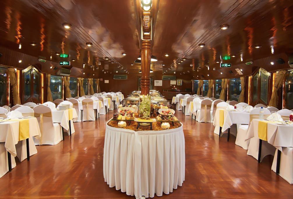 Desert Rose Cruise With Dinner & Soft Drinks experience in Dubai - Image 5