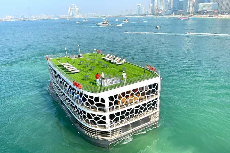 Orchid Cruise With Dinner & Unlimited Soft Drinks experience in Dubai - Image 4