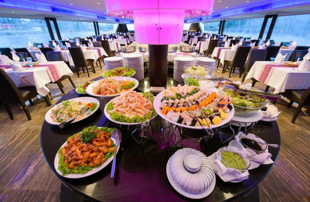 Orchid Cruise With Dinner & Unlimited Soft Drinks experience in Dubai - Image 6