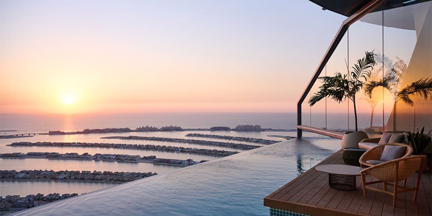 Aura Pool Access with Transport – 360° Views & Premium Vibes experience in Dubai - Image 7
