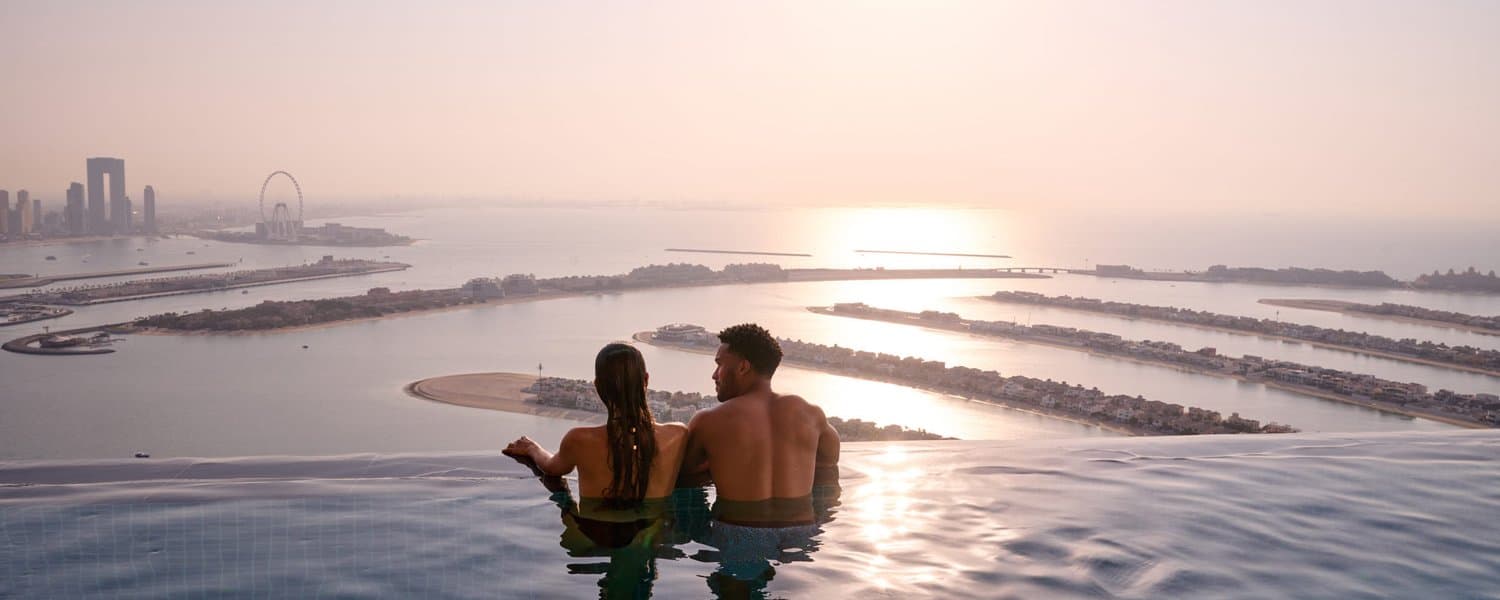 Aura Pool Access with Transport – 360° Views & Premium Vibes experience in Dubai - Image 8