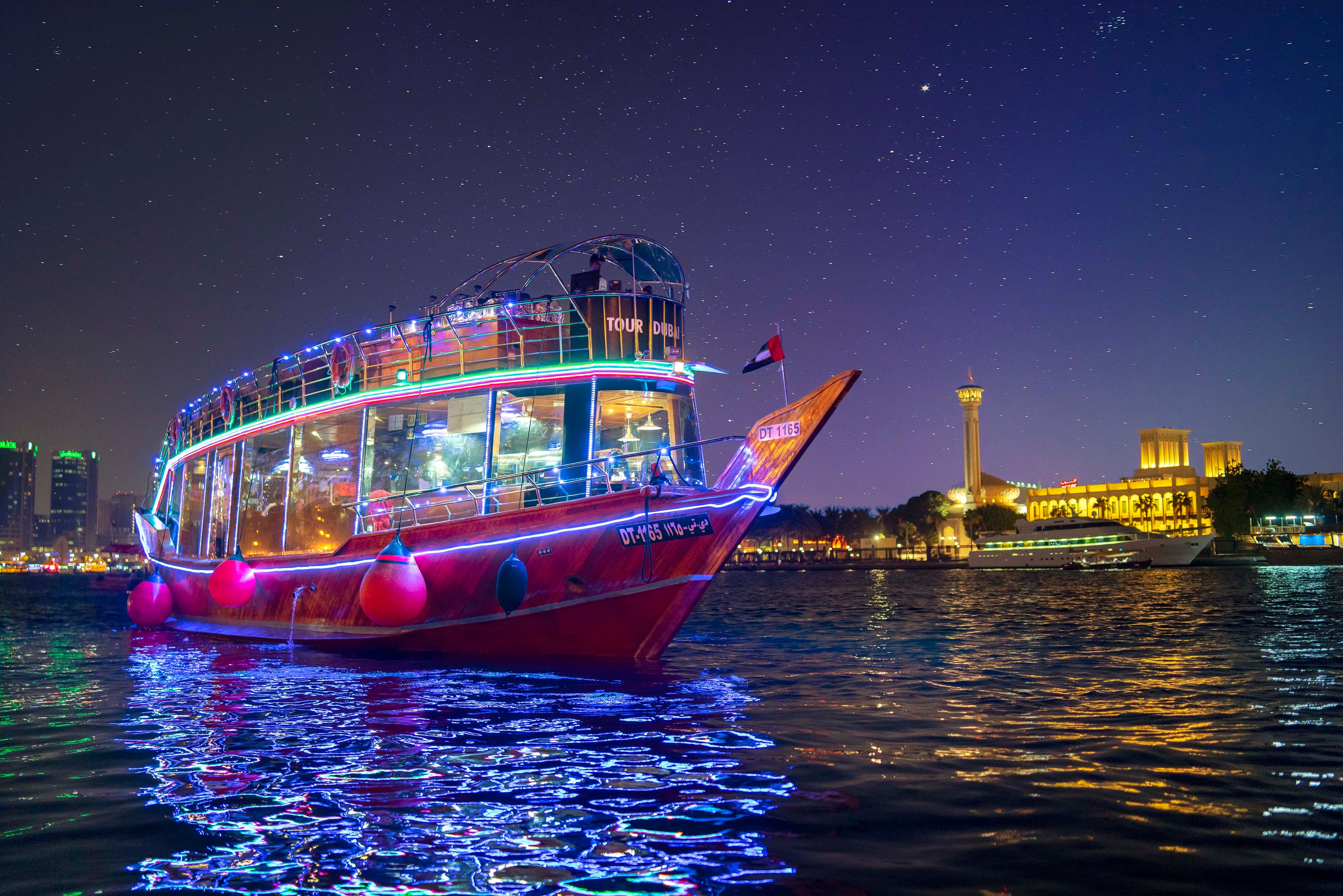 Al Mansour Dhow Cruise with Dinner experience in Dubai - Image 10