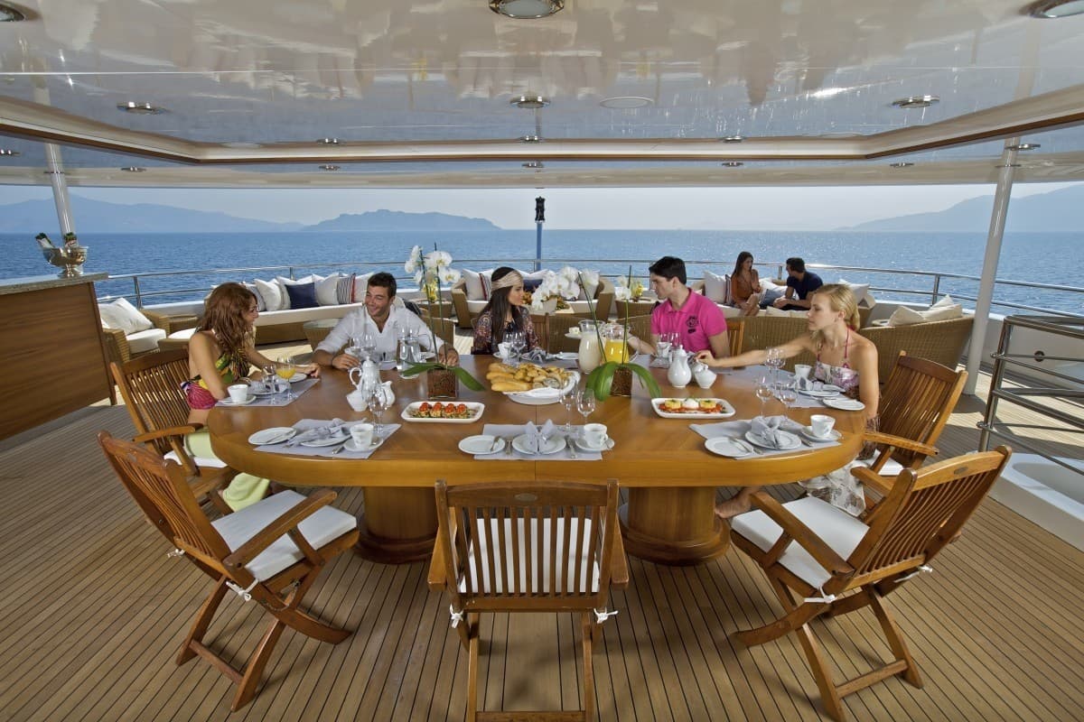 Calypso Sunset Cruise With Dinner & Unlimited Soft Drinks experience in Dubai - Image 3
