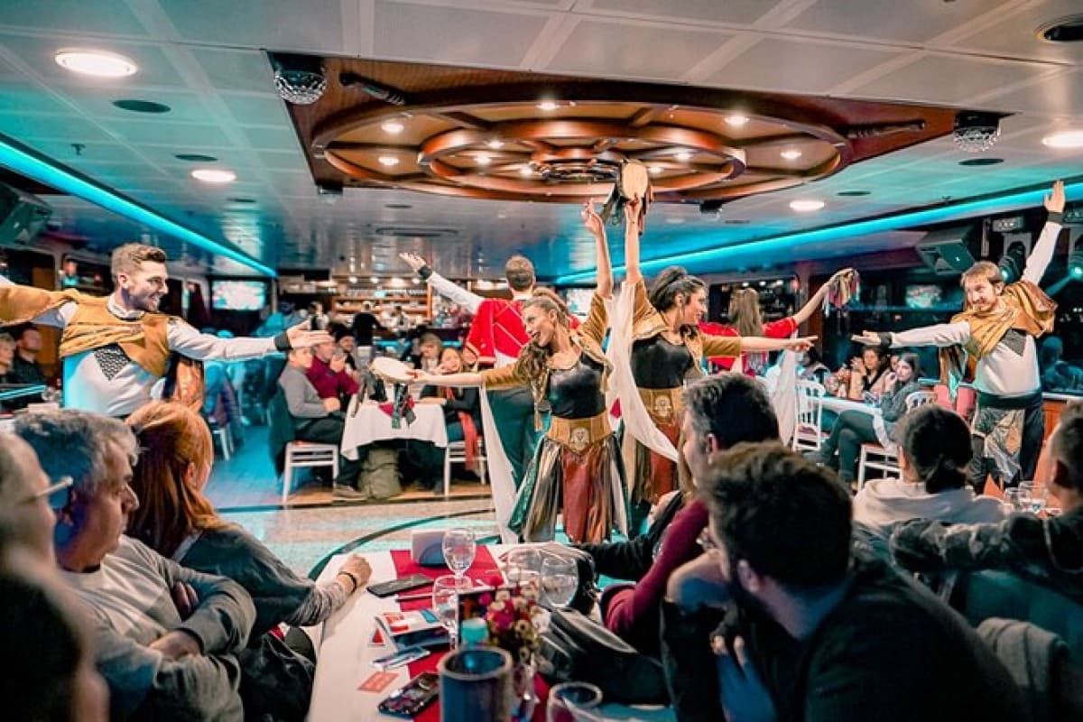 Calypso Sunset Cruise With Dinner & Unlimited Soft Drinks experience in Dubai - Image 7