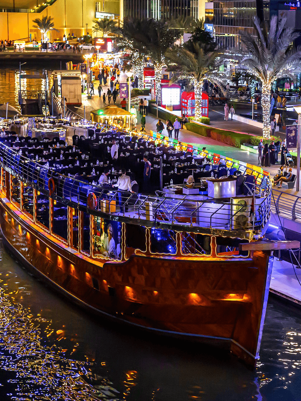 Rustar Dhow Cruise With Dinner experience in Dubai - Image 3