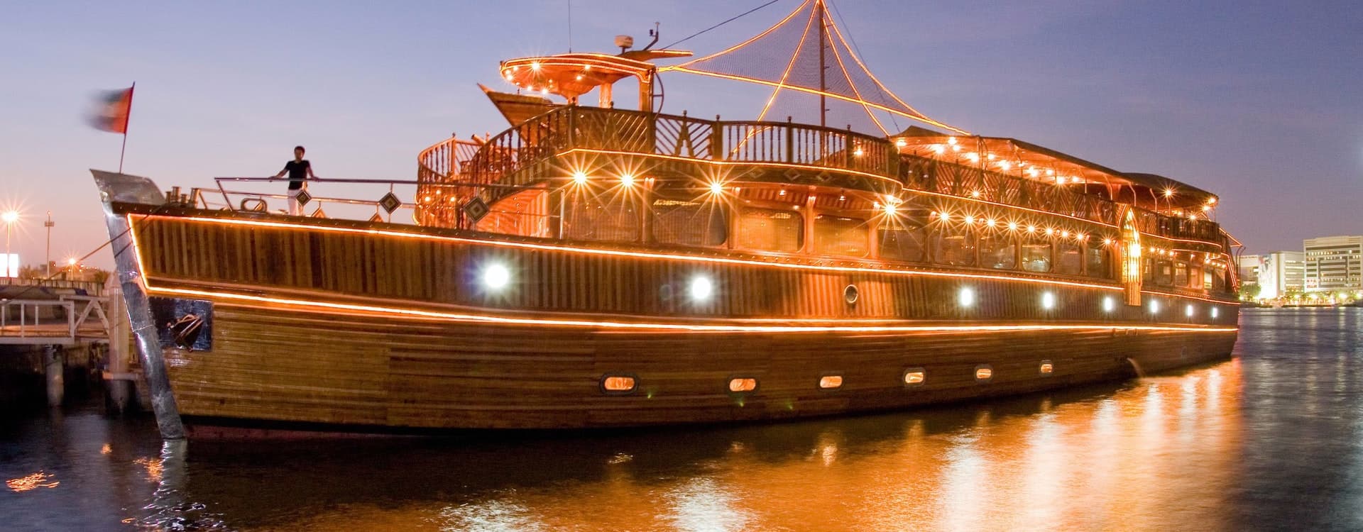 Rustar Dhow Cruise With Dinner experience in Dubai - Image 7