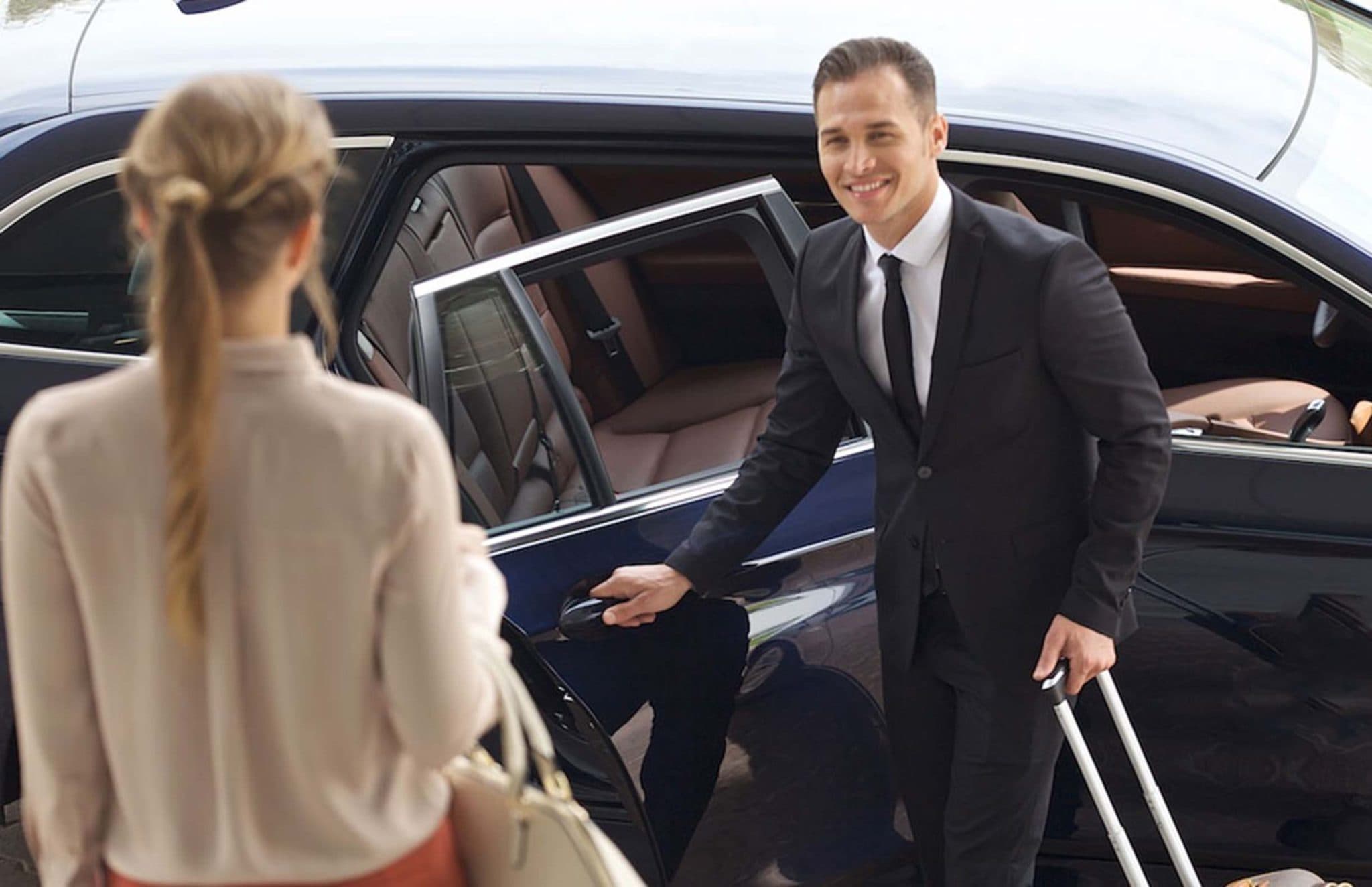 Private Luxury Car with Chauffeur – Elite Transfer Service experience in Dubai - Image 8
