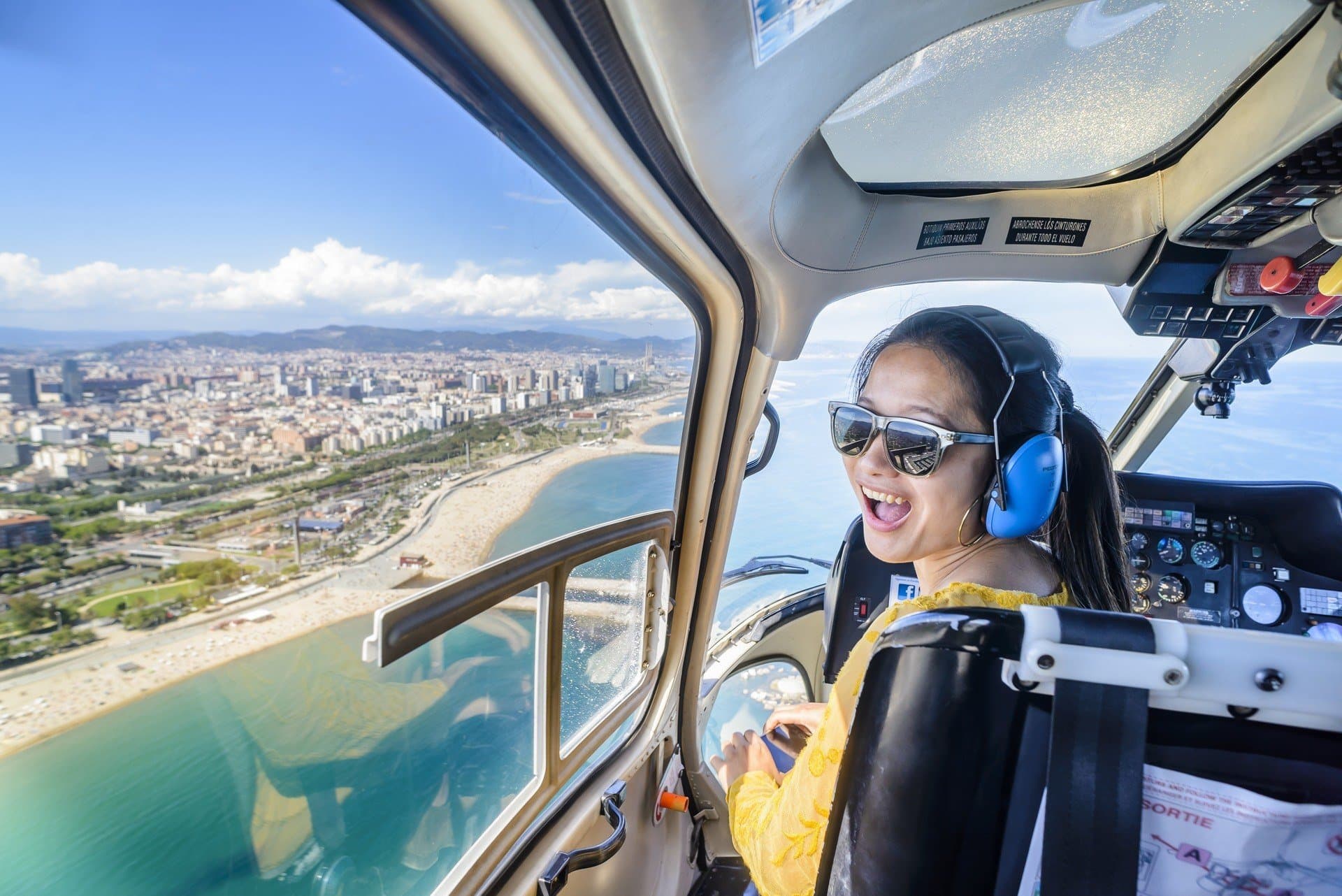 HeliDubai - Scenic Helicopter Tours In Dubai experience in Dubai - Image 6
